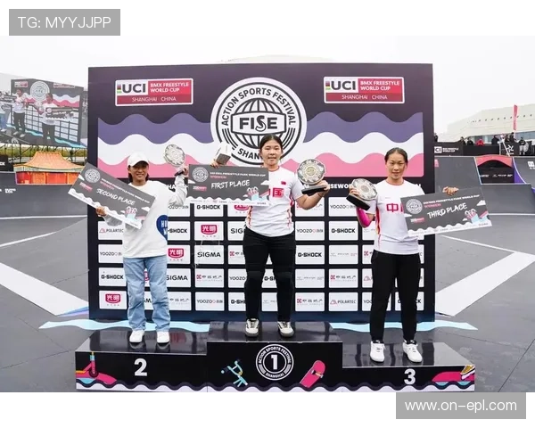 国际滑板街式精英赛中国选手洪韵资格赛出色,直通澳门